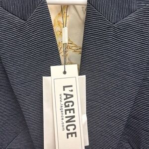 L’Agence Jenna’s Blazer Size 2 NWT